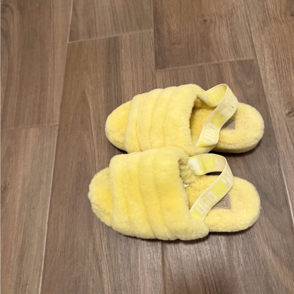 UGG Soft Yellow Plush Slippers - Picture 5 of 7
